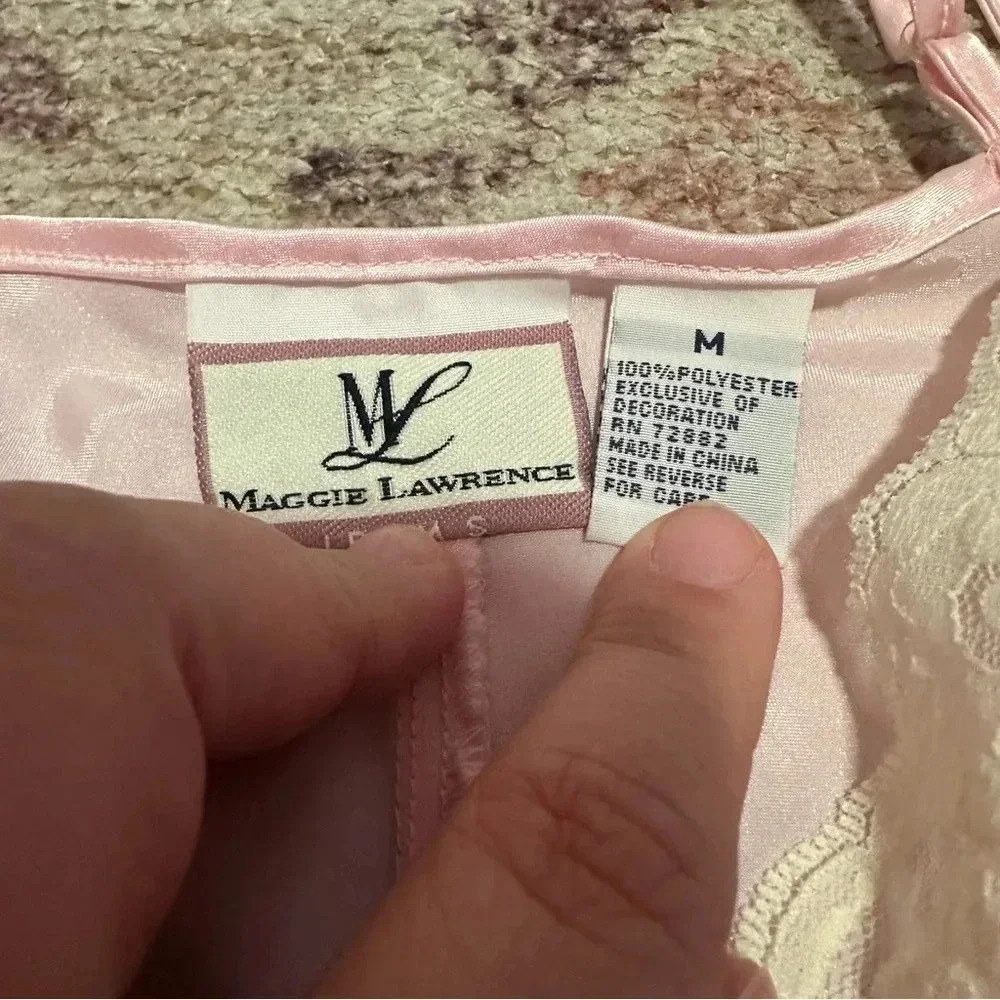 Y2k Pink lace slip dress with embroidery and adjustable straps size medium - Picture 7 of 12